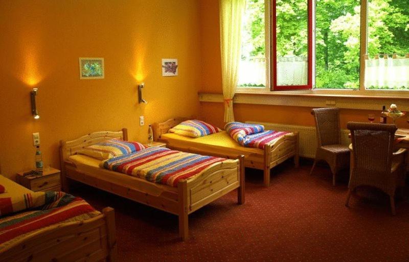 Econo Motel Goelzer Büchenbeuren Extérieur photo